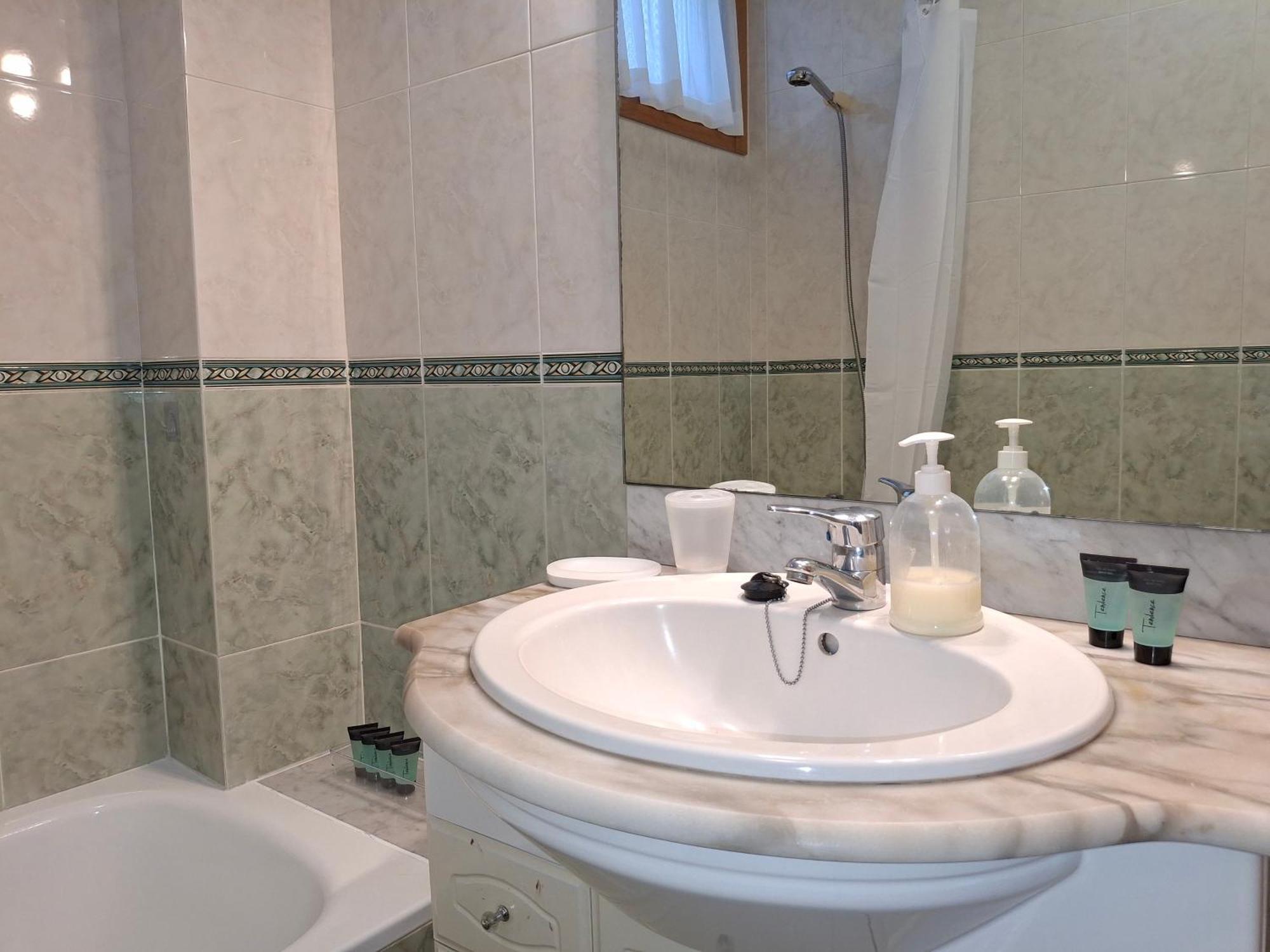 Apartamento Zona Camelias Vigo Exterior photo